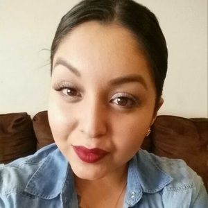 Meet your Posher, Angelina